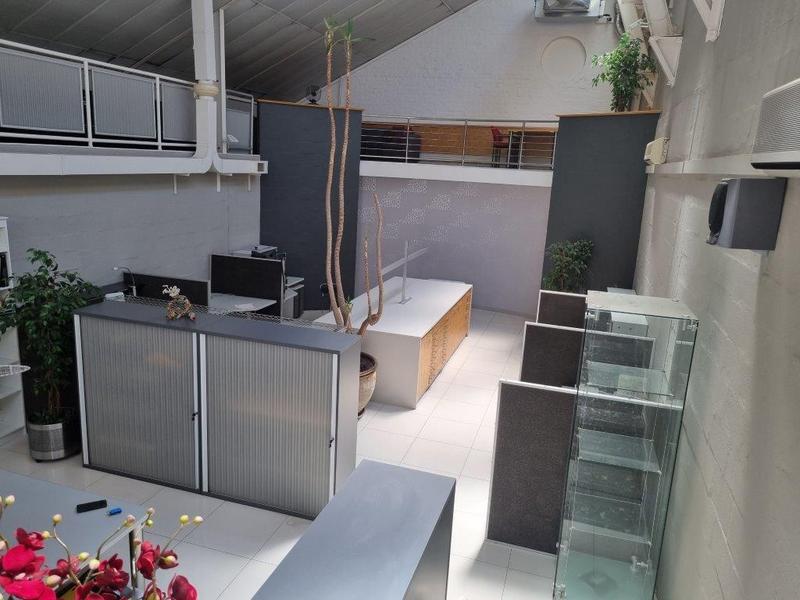 To Let commercial Property for Rent in Mowbray Western Cape